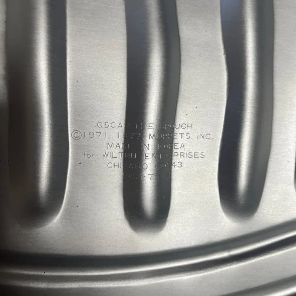 NWOT Wilton The Muppets Oscar the Grouch Cake Pan Mold